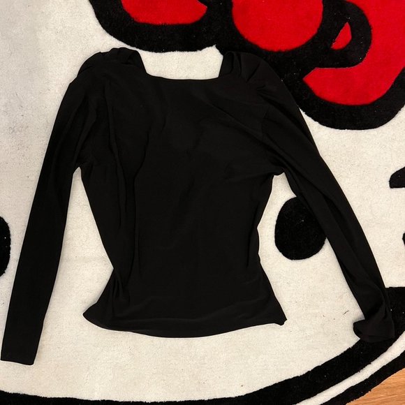 Sharon max v neck top - Picture 3 of 5